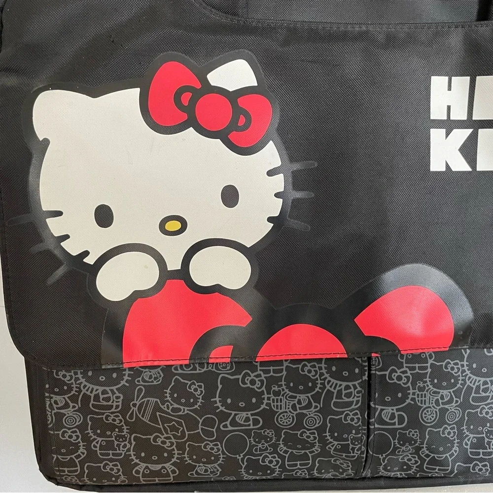 NWOT Hello Kitty Computer Laptop Messenger Bag w/ Adjustable Carry Strap